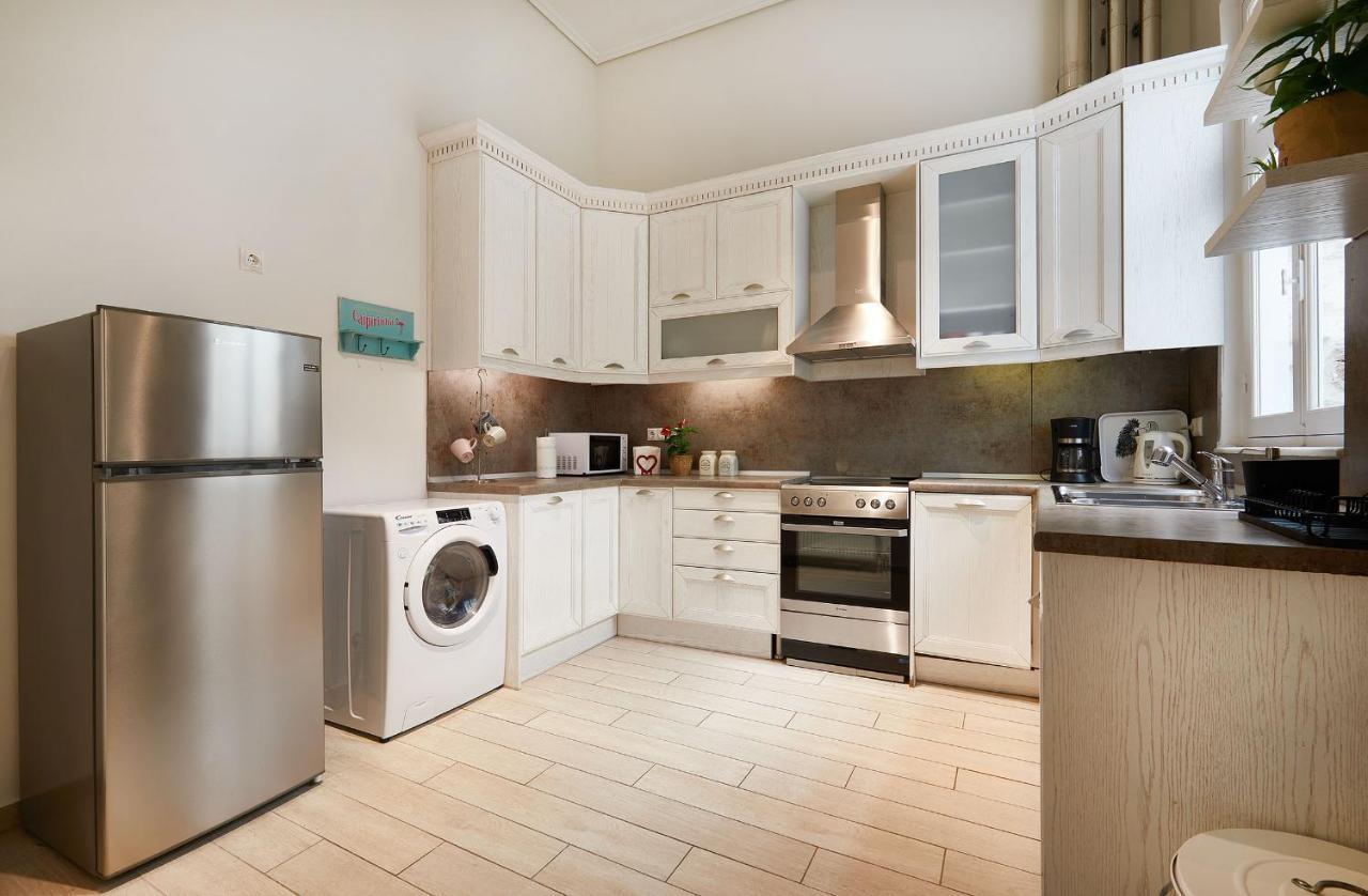 Chloe Boutique Apartments Plaka アテネ エクステリア 写真