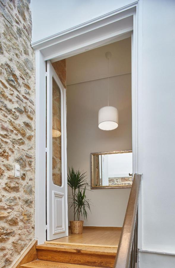 Chloe Boutique Apartments Plaka アテネ エクステリア 写真