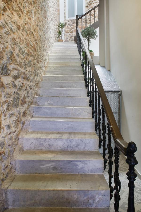 Chloe Boutique Apartments Plaka アテネ エクステリア 写真