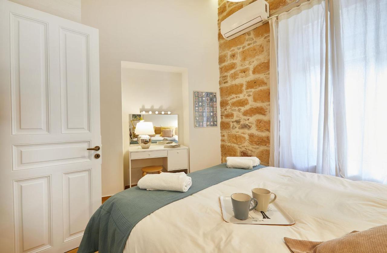 Chloe Boutique Apartments Plaka アテネ エクステリア 写真